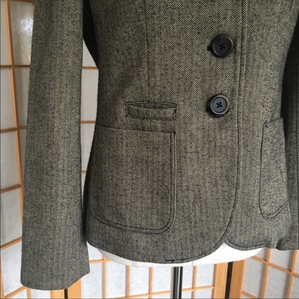 Gap Wool Blend Herringbone Pattern Blazer Sz 4 - image 3
